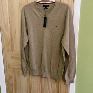 NWT Mens Tommy Hilfiger lightweight pull over sweater XL